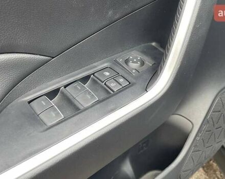 Сірий Тойота РАВ 4, об'ємом двигуна 2.49 л та пробігом 11 тис. км за 34990 $, фото 11 на Automoto.ua