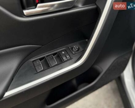 Сірий Тойота РАВ 4, об'ємом двигуна 2.49 л та пробігом 19 тис. км за 39000 $, фото 9 на Automoto.ua