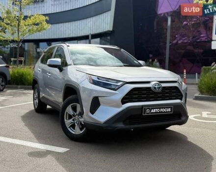Сірий Тойота РАВ 4, об'ємом двигуна 2.49 л та пробігом 11 тис. км за 34990 $, фото 6 на Automoto.ua