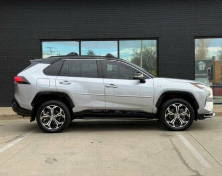 Серый Тойота РАВ 4, объемом двигателя 2.5 л и пробегом 19 тыс. км за 15300 $, фото 2 на Automoto.ua