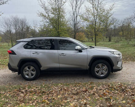 Сірий Тойота РАВ 4, об'ємом двигуна 2.49 л та пробігом 3 тис. км за 39500 $, фото 4 на Automoto.ua