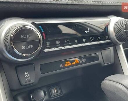 Сірий Тойота РАВ 4, об'ємом двигуна 2.49 л та пробігом 11 тис. км за 34990 $, фото 20 на Automoto.ua