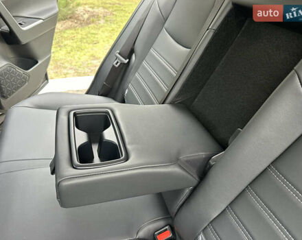 Сірий Тойота РАВ 4, об'ємом двигуна 2.49 л та пробігом 34 тис. км за 41750 $, фото 40 на Automoto.ua