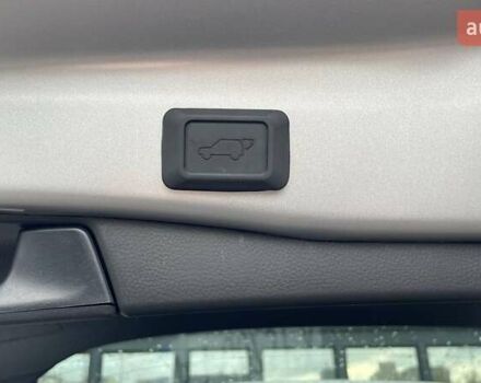 Сірий Тойота РАВ 4, об'ємом двигуна 2.49 л та пробігом 11 тис. км за 31990 $, фото 23 на Automoto.ua