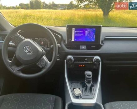 Сірий Тойота РАВ 4, об'ємом двигуна 2.49 л та пробігом 8 тис. км за 33200 $, фото 9 на Automoto.ua