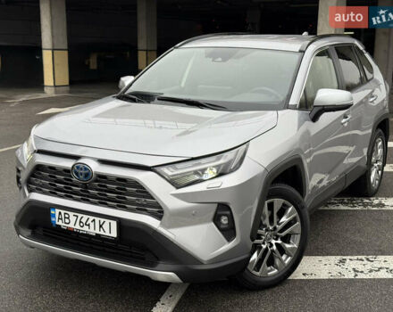 Серый Тойота РАВ 4, объемом двигателя 2.49 л и пробегом 12 тыс. км за 44900 $, фото 2 на Automoto.ua