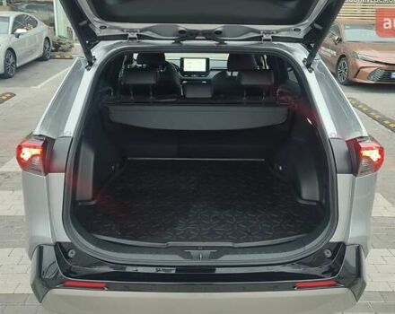 Сірий Тойота РАВ 4, об'ємом двигуна 2.49 л та пробігом 26 тис. км за 41895 $, фото 9 на Automoto.ua