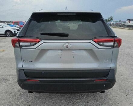 Серый Тойота РАВ 4, объемом двигателя 2.5 л и пробегом 20 тыс. км за 15000 $, фото 2 на Automoto.ua