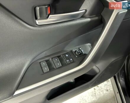 Серый Тойота РАВ 4, объемом двигателя 2.49 л и пробегом 22 тыс. км за 42500 $, фото 24 на Automoto.ua