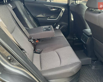 Сірий Тойота РАВ 4, об'ємом двигуна 2.5 л та пробігом 30 тис. км за 38500 $, фото 7 на Automoto.ua