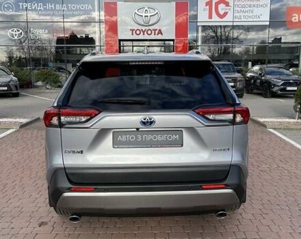 Сірий Тойота РАВ 4, об'ємом двигуна 2.49 л та пробігом 1 тис. км за 48700 $, фото 3 на Automoto.ua