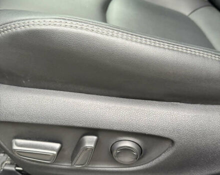 Сірий Тойота РАВ 4, об'ємом двигуна 2.49 л та пробігом 14 тис. км за 38500 $, фото 9 на Automoto.ua