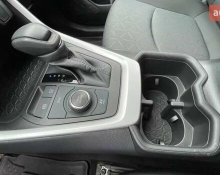 Сірий Тойота РАВ 4, об'ємом двигуна 2.49 л та пробігом 11 тис. км за 34990 $, фото 21 на Automoto.ua