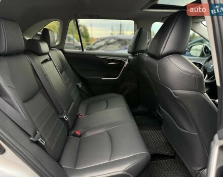 Сірий Тойота РАВ 4, об'ємом двигуна 2.49 л та пробігом 19 тис. км за 39000 $, фото 22 на Automoto.ua