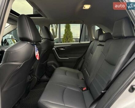 Сірий Тойота РАВ 4, об'ємом двигуна 2.49 л та пробігом 19 тис. км за 39000 $, фото 21 на Automoto.ua