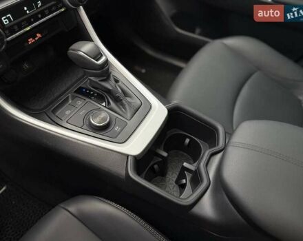 Сірий Тойота РАВ 4, об'ємом двигуна 2.49 л та пробігом 19 тис. км за 39000 $, фото 17 на Automoto.ua