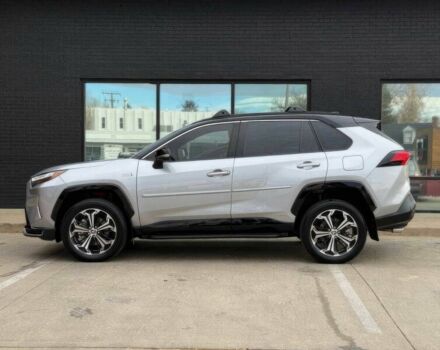 Серый Тойота РАВ 4, объемом двигателя 2.5 л и пробегом 19 тыс. км за 15300 $, фото 3 на Automoto.ua