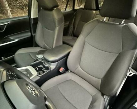 Серый Тойота РАВ 4, объемом двигателя 2.49 л и пробегом 3 тыс. км за 37200 $, фото 17 на Automoto.ua