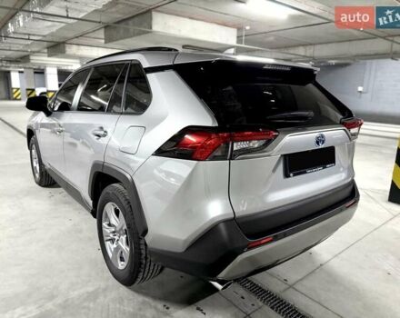 Сірий Тойота РАВ 4, об'ємом двигуна 2.49 л та пробігом 14 тис. км за 36500 $, фото 5 на Automoto.ua