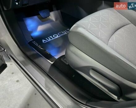 Сірий Тойота РАВ 4, об'ємом двигуна 2.49 л та пробігом 14 тис. км за 36500 $, фото 22 на Automoto.ua