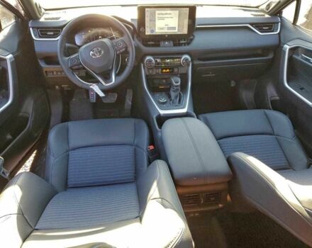 Серый Тойота РАВ 4, объемом двигателя 2.5 л и пробегом 4 тыс. км за 14000 $, фото 7 на Automoto.ua