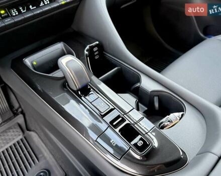 Серый Тойота РАВ 4, объемом двигателя 2.5 л и пробегом 10 тыс. км за 41777 $, фото 22 на Automoto.ua