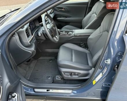 Серый Тойота РАВ 4, объемом двигателя 2.5 л и пробегом 10 тыс. км за 41777 $, фото 25 на Automoto.ua