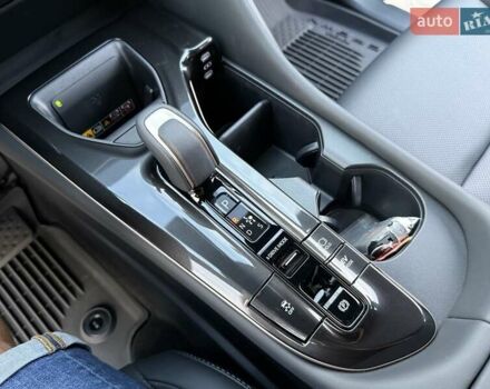 Серый Тойота РАВ 4, объемом двигателя 2.5 л и пробегом 10 тыс. км за 41777 $, фото 47 на Automoto.ua