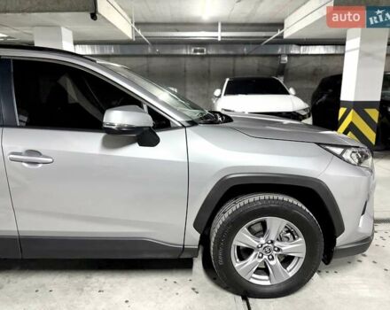 Сірий Тойота РАВ 4, об'ємом двигуна 2.49 л та пробігом 14 тис. км за 36500 $, фото 14 на Automoto.ua