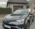 Серый Тойота РАВ 4, объемом двигателя 2.2 л и пробегом 125 тыс. км за 20000 $, фото 1 на Automoto.ua