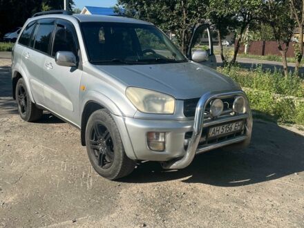 Тойота РАВ 4 2000 у Славянске на Automoto.ua Сірий Тойота РАВ 4, об'ємом двигуна 2 л та пробігом 400 тис. км за 6000 $, фото 1 на Automoto.ua