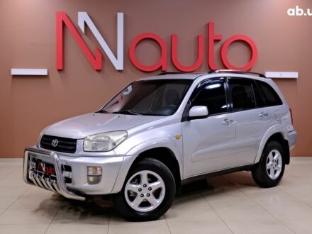 Серый Тойота РАВ 4, объемом двигателя 2 л и пробегом 275 тыс. км за 6900 $, фото 1 на Automoto.ua