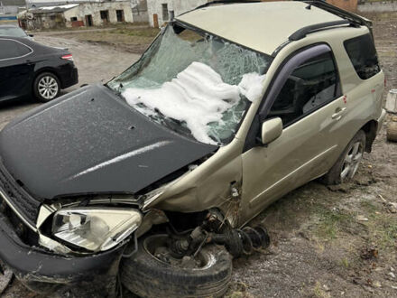 Тойота РАВ 4 2001 у Жмеренке на Automoto.ua Сірий Тойота РАВ 4, об'ємом двигуна 2 л та пробігом 215 тис. км за 1450 $, фото 1 на Automoto.ua