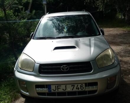 Серый Тойота РАВ 4, объемом двигателя 2 л и пробегом 415 тыс. км за 4200 $, фото 1 на Automoto.ua