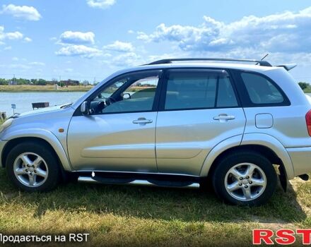 Сірий Тойота РАВ 4, об'ємом двигуна 2 л та пробігом 225 тис. км за 7200 $, фото 1 на Automoto.ua