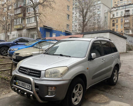 Сірий Тойота РАВ 4, об'ємом двигуна 2 л та пробігом 225 тис. км за 6200 $, фото 1 на Automoto.ua