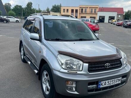 Серый Тойота РАВ 4, объемом двигателя 2 л и пробегом 144 тыс. км за 7000 $, фото 1 на Automoto.ua