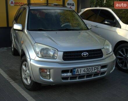 Серый Тойота РАВ 4, объемом двигателя 2 л и пробегом 233 тыс. км за 5700 $, фото 1 на Automoto.ua