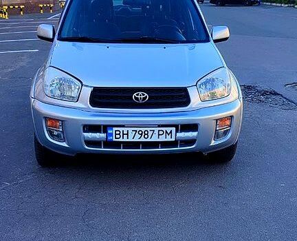 Серый Тойота РАВ 4, объемом двигателя 2 л и пробегом 191 тыс. км за 6800 $, фото 1 на Automoto.ua