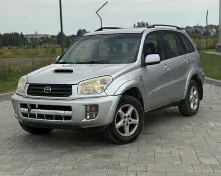 Серый Тойота РАВ 4, объемом двигателя 0 л и пробегом 300 тыс. км за 3700 $, фото 1 на Automoto.ua