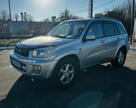 Серый Тойота РАВ 4, объемом двигателя 2 л и пробегом 381 тыс. км за 5750 $, фото 1 на Automoto.ua