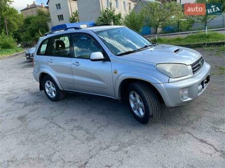 Тойота РАВ 4 2002 в Луцке на Automoto.ua Серый Тойота РАВ 4, объемом двигателя 2 л и пробегом 397 тыс. км за 6800 $, фото 1 на Automoto.ua