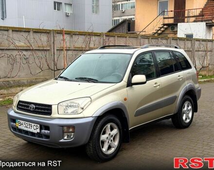 Серый Тойота РАВ 4, объемом двигателя 2 л и пробегом 290 тыс. км за 5800 $, фото 1 на Automoto.ua