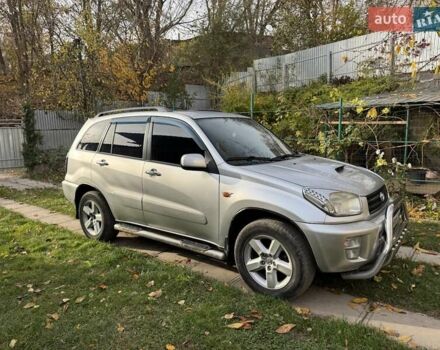 Серый Тойота РАВ 4, объемом двигателя 2 л и пробегом 285 тыс. км за 6500 $, фото 1 на Automoto.ua