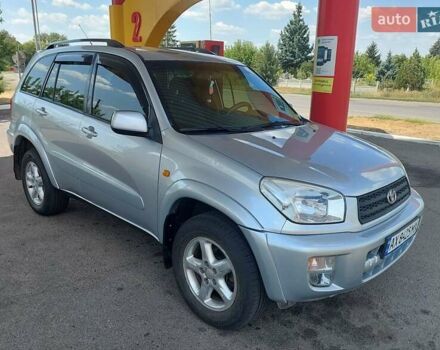 Серый Тойота РАВ 4, объемом двигателя 2 л и пробегом 209 тыс. км за 6900 $, фото 1 на Automoto.ua