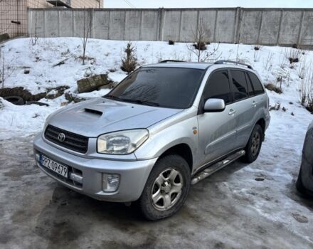 Серый Тойота РАВ 4, объемом двигателя 2 л и пробегом 340 тыс. км за 3700 $, фото 1 на Automoto.ua