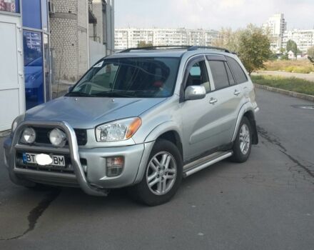 Серый Тойота РАВ 4, объемом двигателя 2 л и пробегом 230 тыс. км за 7000 $, фото 1 на Automoto.ua