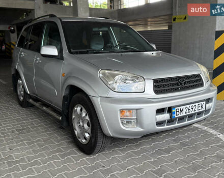 Серый Тойота РАВ 4, объемом двигателя 2 л и пробегом 252 тыс. км за 5900 $, фото 1 на Automoto.ua