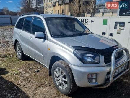 Тойота РАВ 4 2002 в Киеве на Automoto.ua Серый Тойота РАВ 4, объемом двигателя 2 л и пробегом 333 тыс. км за 5000 $, фото 1 на Automoto.ua