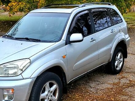 Серый Тойота РАВ 4, объемом двигателя 2 л и пробегом 230 тыс. км за 5850 $, фото 1 на Automoto.ua